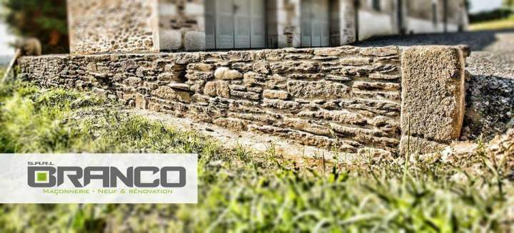 Muret en pierre Brest